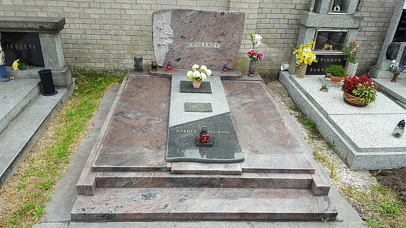 Dvojhrob z přírodního kamene