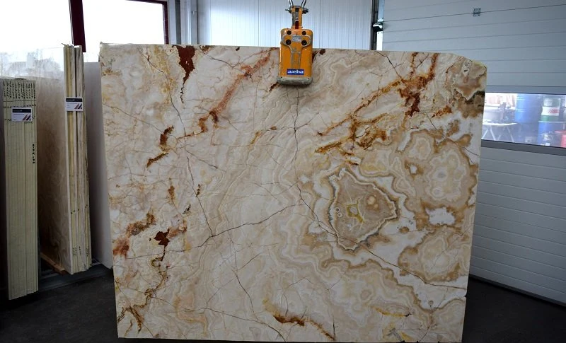 Kizilca Onyx Cross Cut